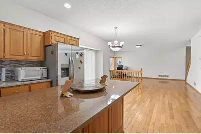 10010 Fallgold Parkway N, Brooklyn Park, MN 55443 - Photo 11