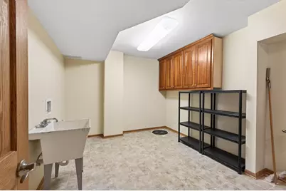 10010 Fallgold Parkway N, Brooklyn Park, MN 55443 - Photo 31