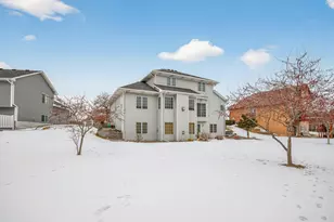 10010 Fallgold Parkway N, Brooklyn Park, MN 55443 - Photo 33