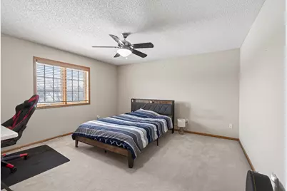 10010 Fallgold Parkway N, Brooklyn Park, MN 55443 - Photo 17