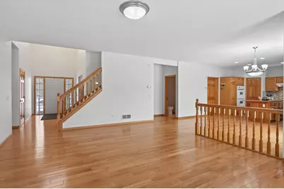 10010 Fallgold Parkway N, Brooklyn Park, MN 55443 - Photo 7