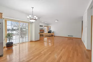 10010 Fallgold Parkway N, Brooklyn Park, MN 55443 - Photo 9