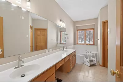 10010 Fallgold Parkway N, Brooklyn Park, MN 55443 - Photo 15