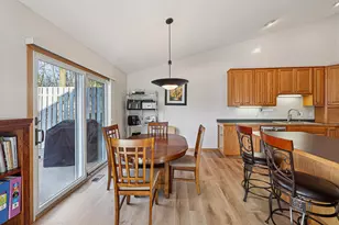 6112 Creek Line Dr, Minnetonka, MN 55345 - Photo 9