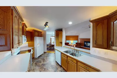 19654 Bluffview Place, Galesville, WI 54630 - Photo 11