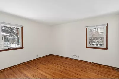 6706 Toledo Avenue N, Brooklyn Center, MN 55429 - Photo 7