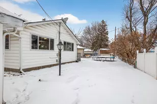 6706 Toledo Ave N, Brooklyn Center, MN 55429 - Photo 9