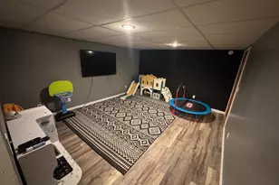 102 Meadowview St, Marshall, MN 56258 - Photo 25