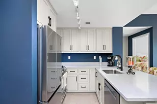 8161 33rd Ave S, Bloomington, MN 55425 - Photo 7