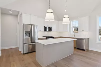 610 Field Point Street, Roberts, WI 54023 - Photo 11