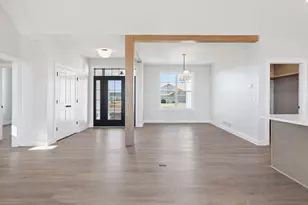 610 Field Point St, Roberts, WI 54023 - Photo 17