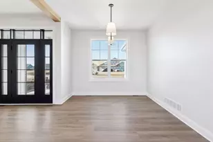 610 Field Point St, Roberts, WI 54023 - Photo 19