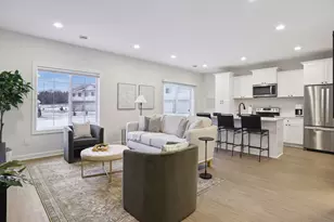 634 Franklin St, Roberts, WI 54023 - Photo 7