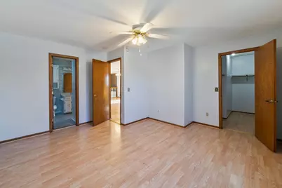 8249 Irving Avenue N, Brooklyn Park, MN 55444 - Photo 7