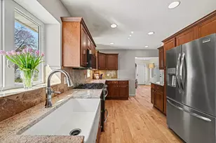 4713 Fairhills Rd W, Minnetonka, MN 55345 - Photo 11