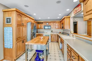 23093 Roosevelt Beach Ln, Detroit Lakes, MN 56501 - Photo 15