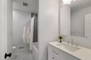 111 King Hill Rd, Golden Valley, MN 55416 - Photo 15