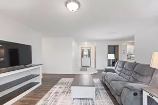 3102 8th Ave NW, Faribault, MN 55021 - Photo 3