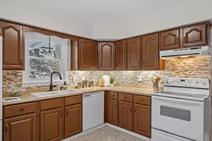 548 Fairmont St NE, Fridley, MN 55432 - Photo 13