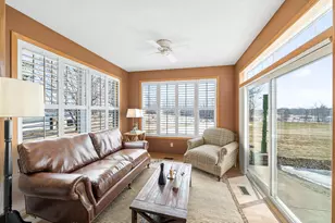 5932 Prairie Ridge Dr, Shoreview, MN 55126 - Photo 13