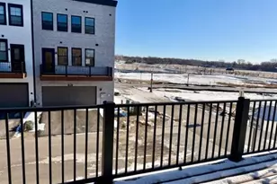 906 Woodlawn Ave, Saint Paul, MN 55116 - Photo 11