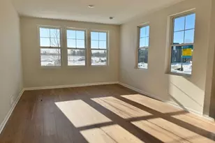 906 Woodlawn Ave, Saint Paul, MN 55116 - Photo 9