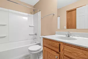 9 Acker St W, Saint Paul, MN 55117 - Photo 7