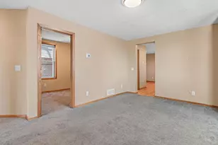 9 Acker St W, Saint Paul, MN 55117 - Photo 11