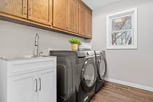 6981 Edgebrook Pl, Eden Prairie, MN 55346 - Photo 21