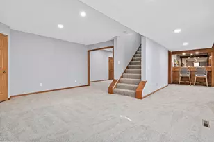 6981 Edgebrook Pl, Eden Prairie, MN 55346 - Photo 19