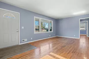 8405 Grenadier Ave S, Cottage Grove, MN 55016 - Photo 7