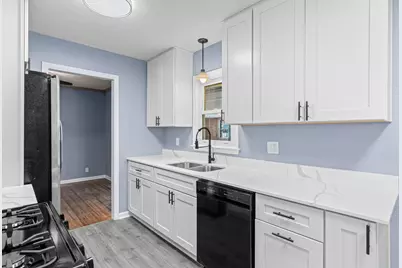 8405 Grenadier Avenue S, Cottage Grove, MN 55016 - Photo 3