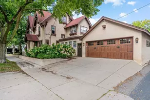 1470 W 35th St, Minneapolis, MN 55408 - Photo 25