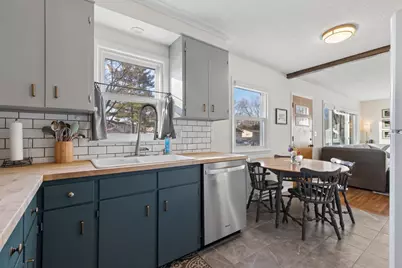 937 4th Avenue E, Shakopee, MN 55379 - Photo 9