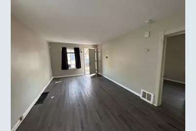 633 Parkway Drive, Saint Paul, MN 55106 - Photo 3