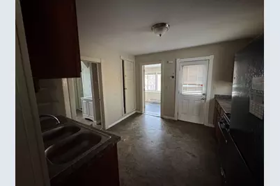 633 Parkway Drive, Saint Paul, MN 55106 - Photo 5