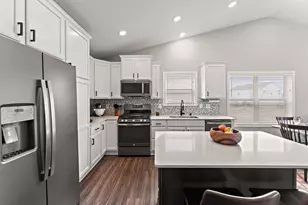 1444 Nutmeg Cir, Carver, MN 55315 - Photo 9