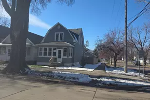 1128 N 5th St, Mankato, MN 56001 - Photo 1