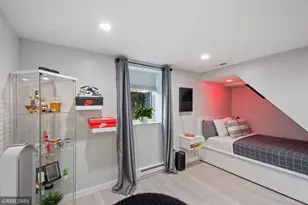 1715 Hillview Rd, Shoreview, MN 55126 - Photo 29