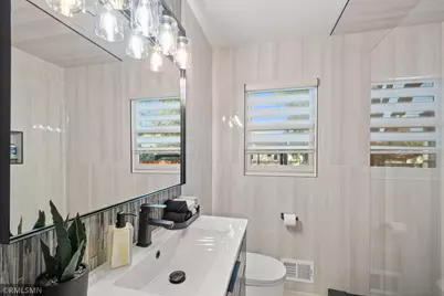 1715 Hillview Road, Shoreview, MN 55126 - Photo 23