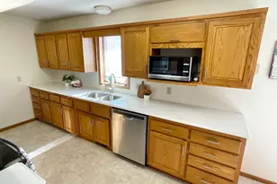 54067 267 St, Lansing, MN 55950 - Photo 7