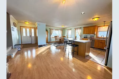 1124 Garnet Boulevard, Detroit Lakes, MN 56501 - Photo 3