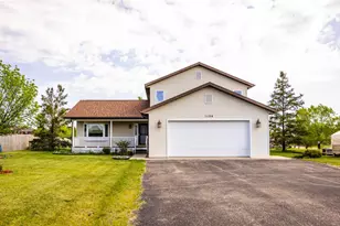 1124 Garnet Blvd, Detroit Lakes, MN 56501 - Photo 1