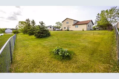 1124 Garnet Boulevard, Detroit Lakes, MN 56501 - Photo 33
