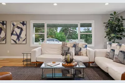 3098 Victoria Street N, Roseville, MN 55113 - Photo 7