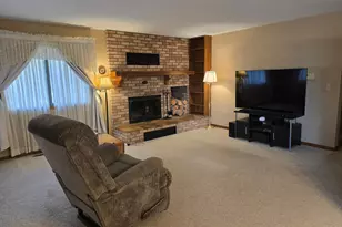 1903 Willow Ave, Worthington, MN 56187 - Photo 3