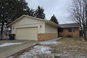 1903 Willow Ave, Worthington, MN 56187 - Photo 1