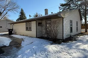 825 Broadway Street W, Monticello, MN 55362 - Photo 5