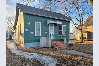 810 S Oak Avenue, Owatonna, MN 55060 - Photo 1