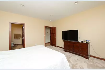 4615 Beach Lane S, Fargo, ND 58104 - Photo 13